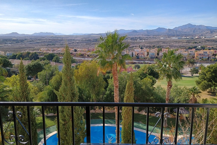 Sunny flat with pool & terrace - 10
