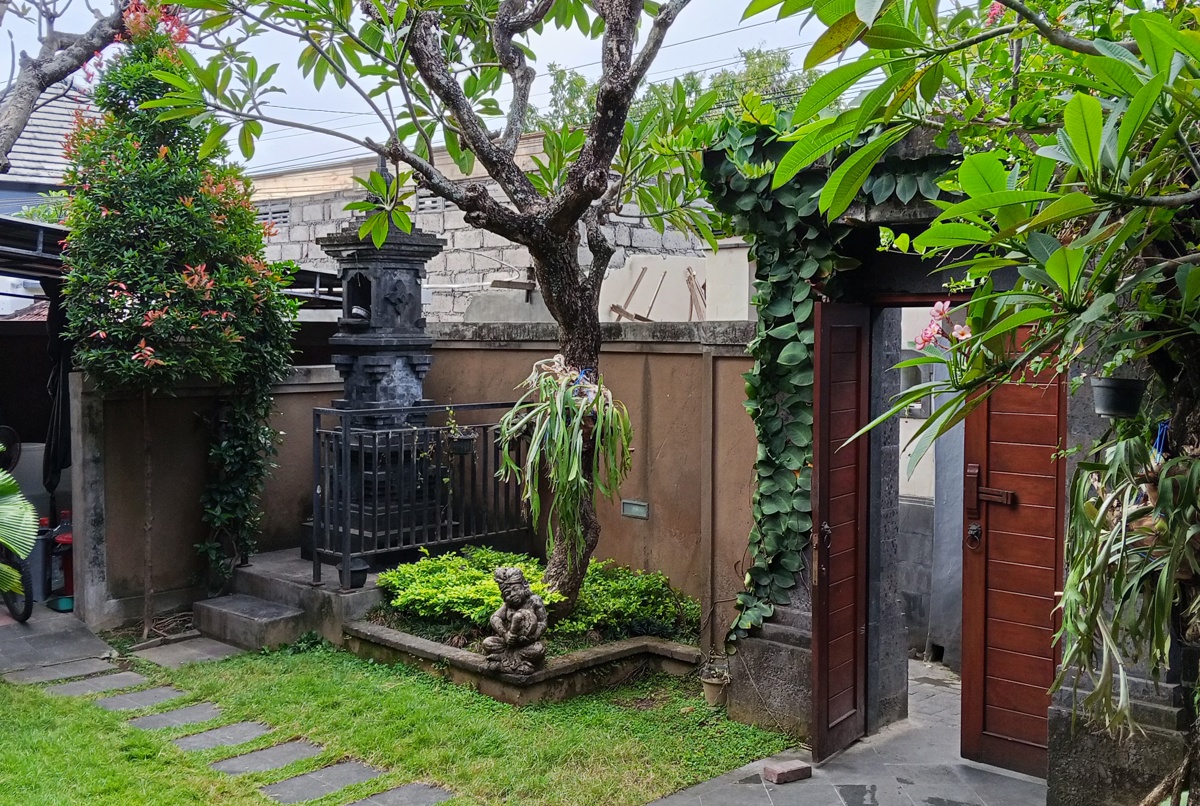Authentic Bali Escape