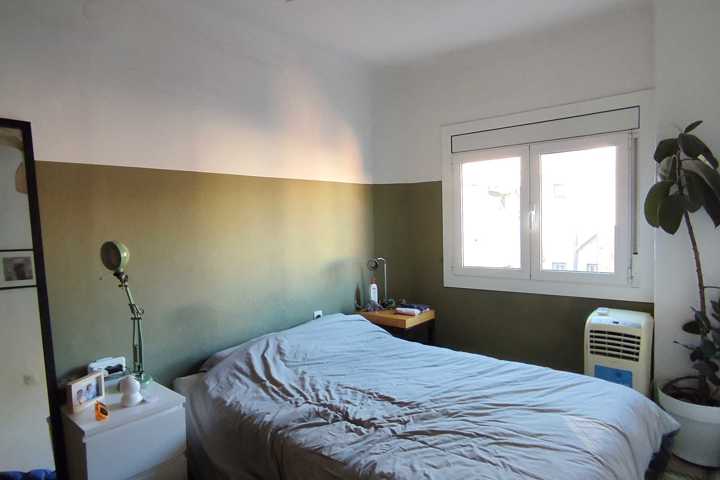 Flat with terrace in a central area of Barcelona - 4