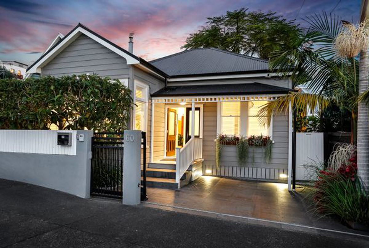 Deluxe house and spa