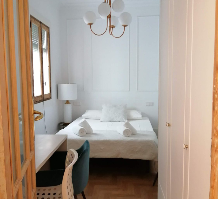 Madrid, Spain 2 beds · 1 workspace · 296 Mbps WiFi