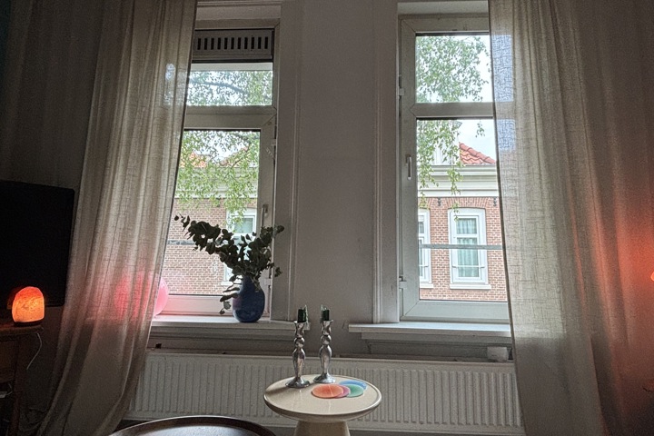 Charming Apartment in the Most Picturesque Street - 2