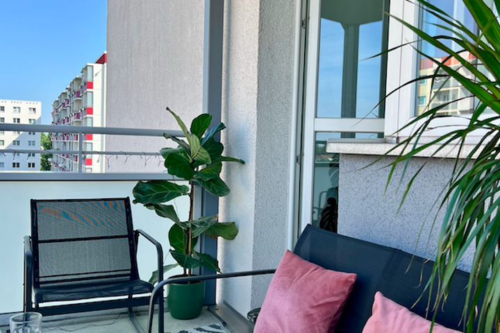 Bright and Spacious Berlin Flat with Balconies - 7