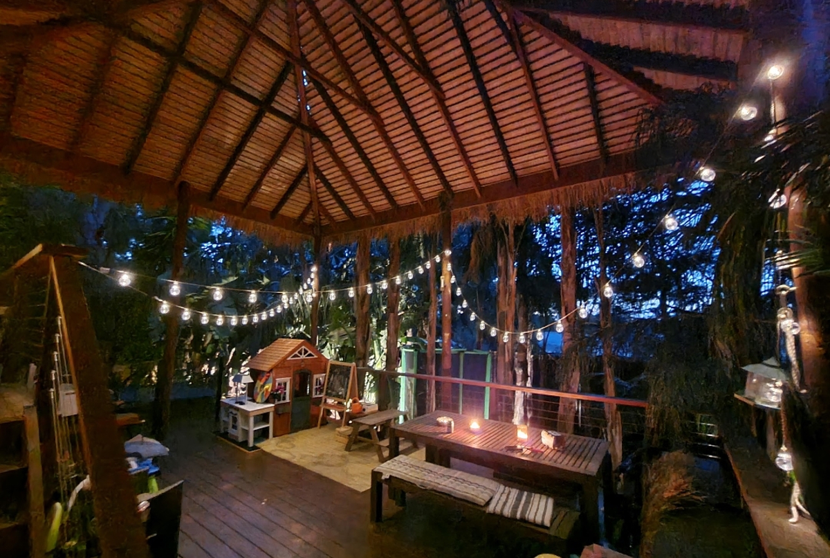 Tranquil escape with easy access to city