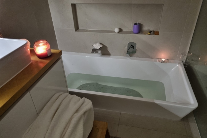 Tranquil escape with easy access to city - 12