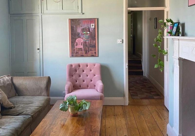 home swap in London, England