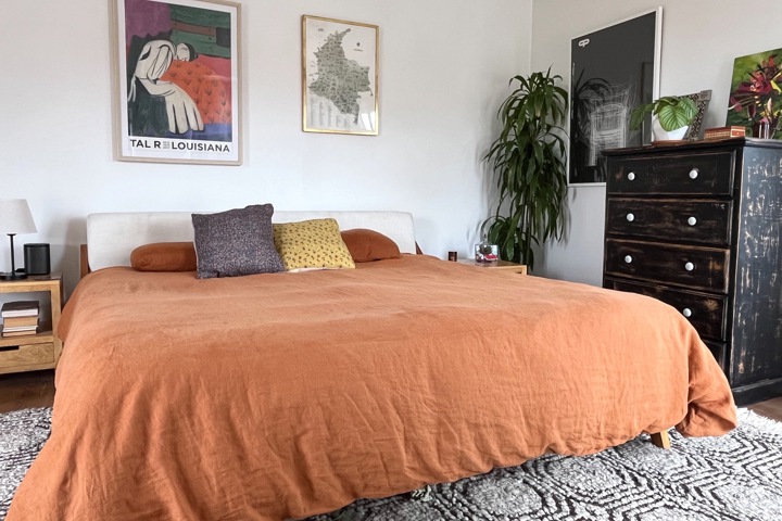 Charming 3-Bedroom in Beautiful LA Spanish Duplex - 12
