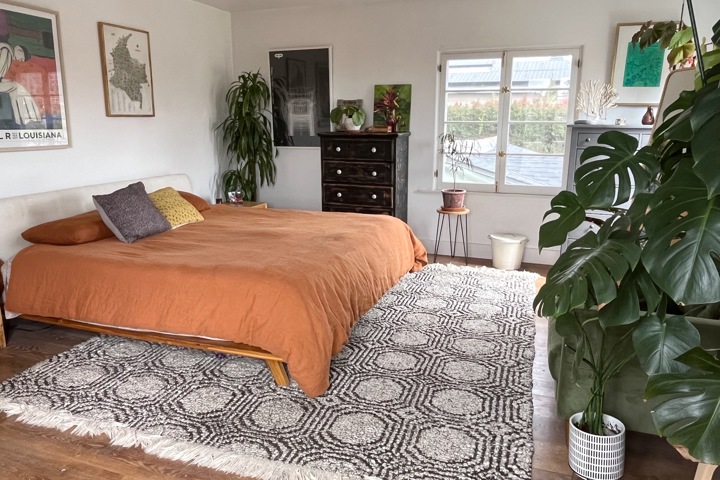 Charming 3-Bedroom in Beautiful LA Spanish Duplex - 13
