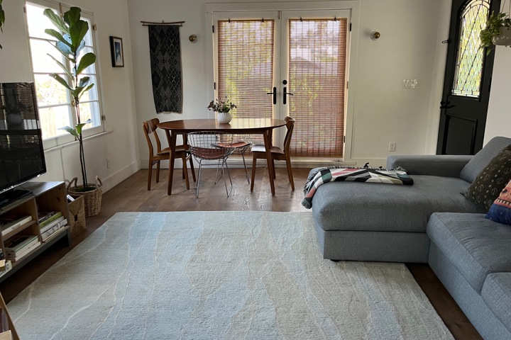 Charming 3-Bedroom in Beautiful LA Spanish Duplex - 3