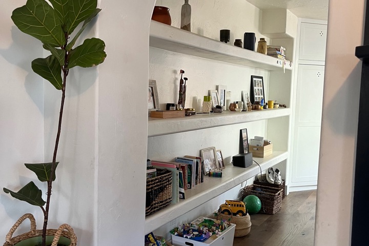 Charming 3-Bedroom in Beautiful LA Spanish Duplex - 10