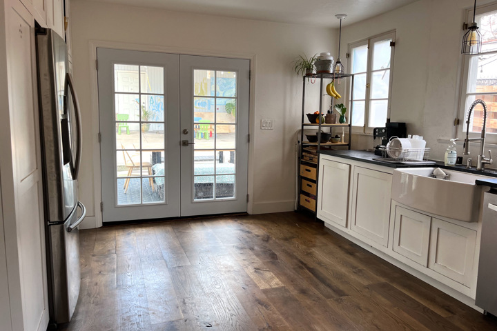 Charming 3-Bedroom in Beautiful LA Spanish Duplex - 9