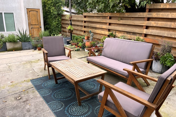 Charming 3-Bedroom in Beautiful LA Spanish Duplex - 26