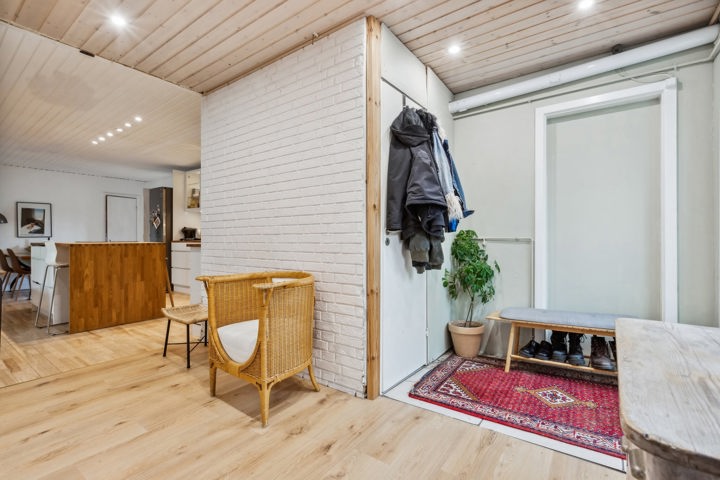 House with fenced garden + 3 rooms. - 2