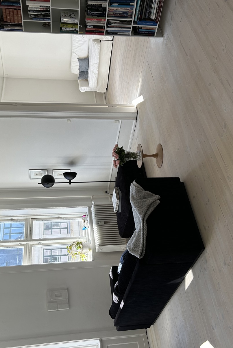 Bright top floor apartment