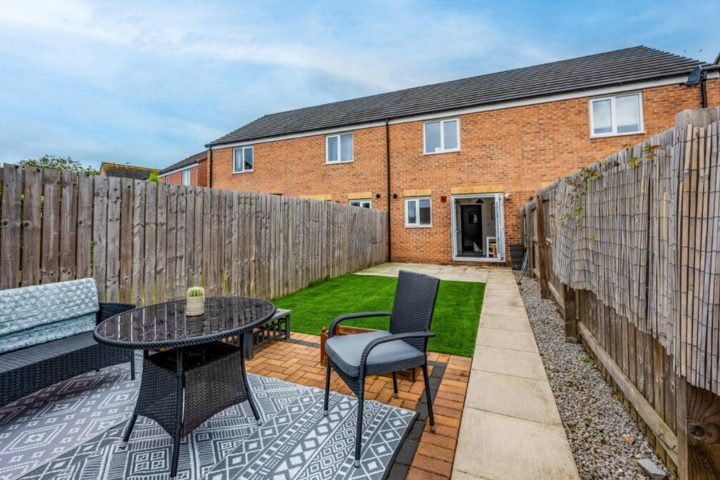 Cute Yorkshire Home - 2