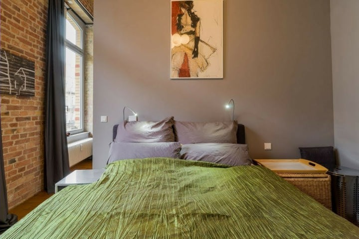 Stylish East Side Loft in Center with AC - 11