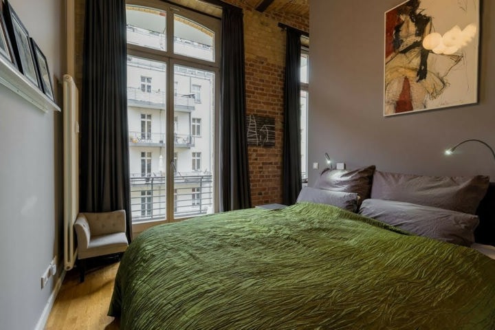 Stylish East Side Loft in Center with AC - 12