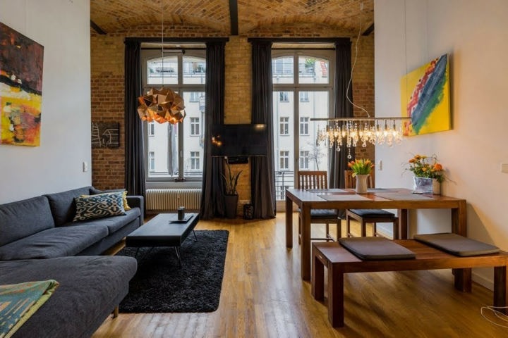 Stylish East Side Loft in Center with AC - 1