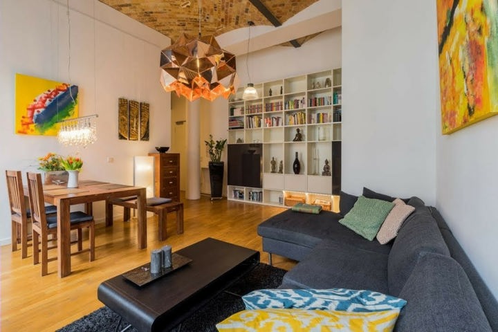 Stylish East Side Loft in Center with AC - 4