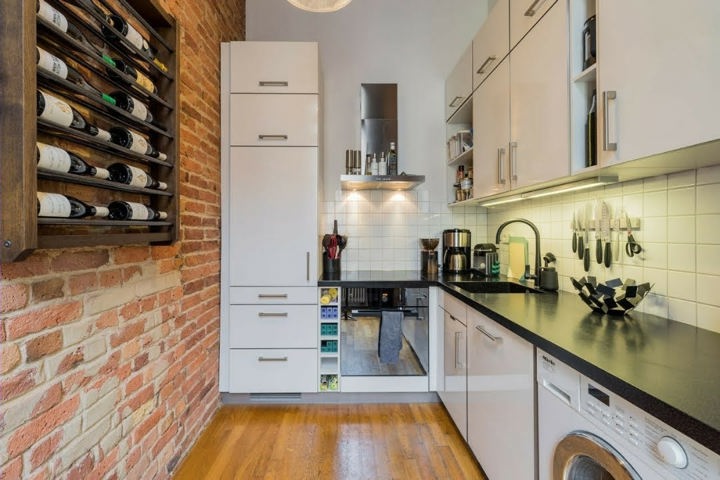 Stylish East Side Loft in Center with AC - 6