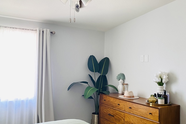Cozy Loft-Style Townhouse 5 Miles from the Strip - 3