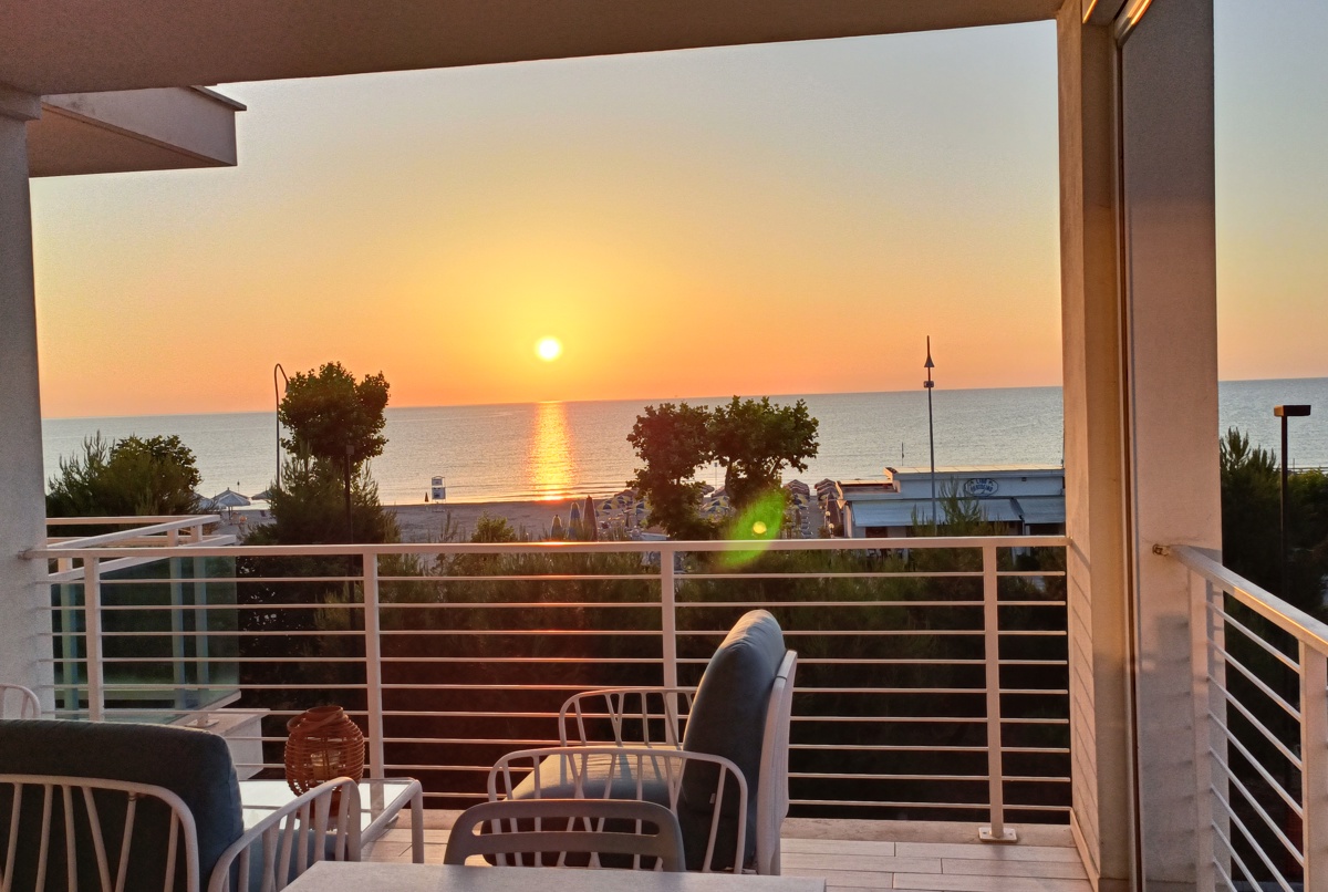 Meravigliosa terrazza sul mare
