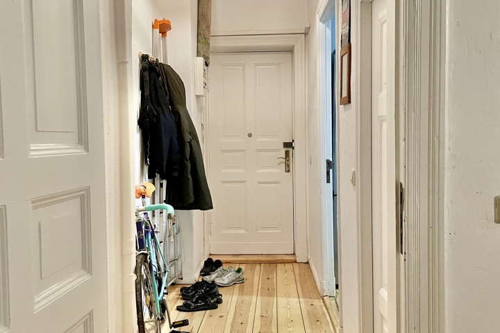 50qm Apartment in Berlin (+ Art Studio) - 4
