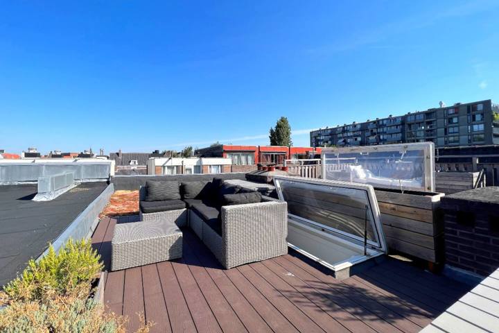 Apartment with rooftop terrace in city center - 28