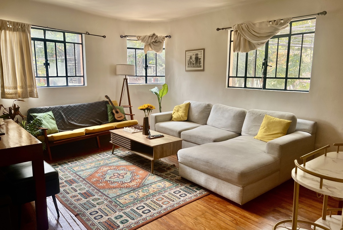 Cute, funky apartment on a leafy green street
