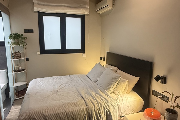 Barcelona flat with private terrace - 3