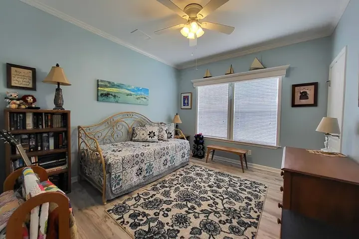 55+ Community with tons of activities on site - 3