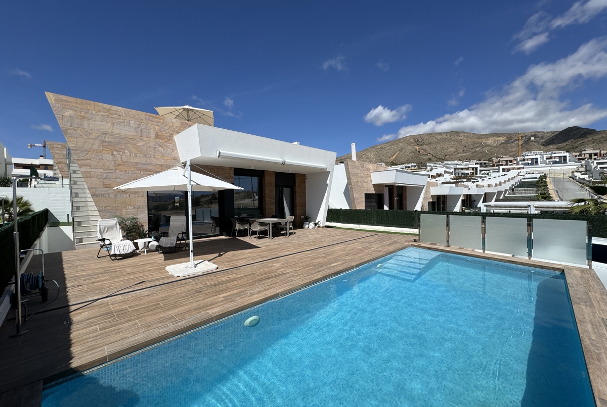 Villa Verano: Modern, luxurious and relaxing