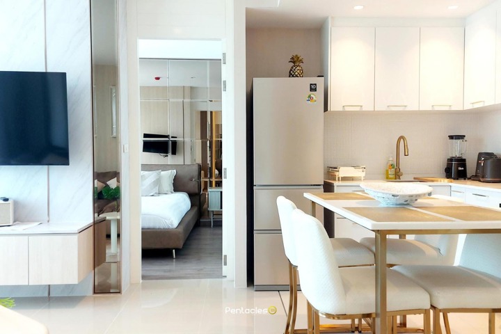 The Luxury city apartment - 2