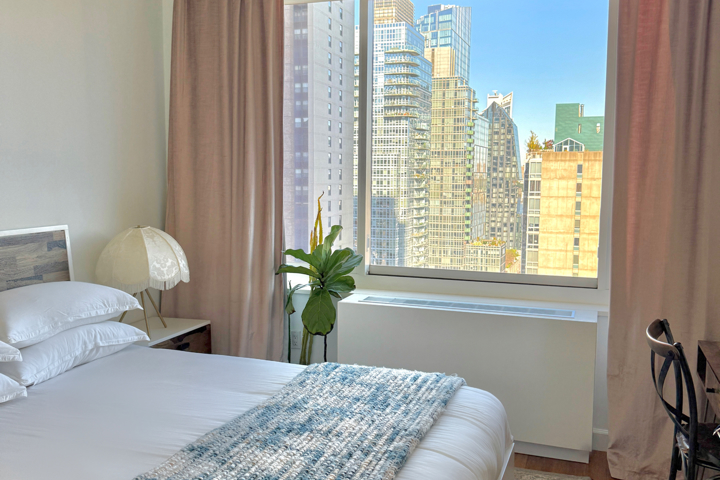Modern, Large 1BR by Central Park, High Ceilings - 4