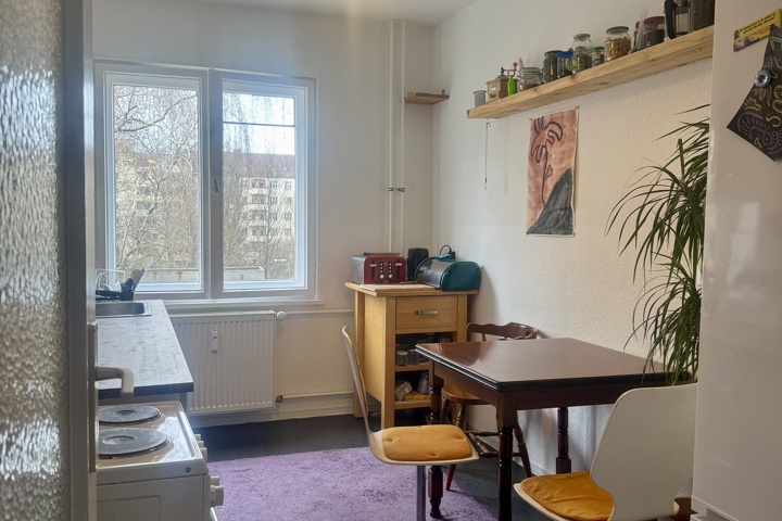 1-room cozy apartment in the quiet neighborhood - 1
