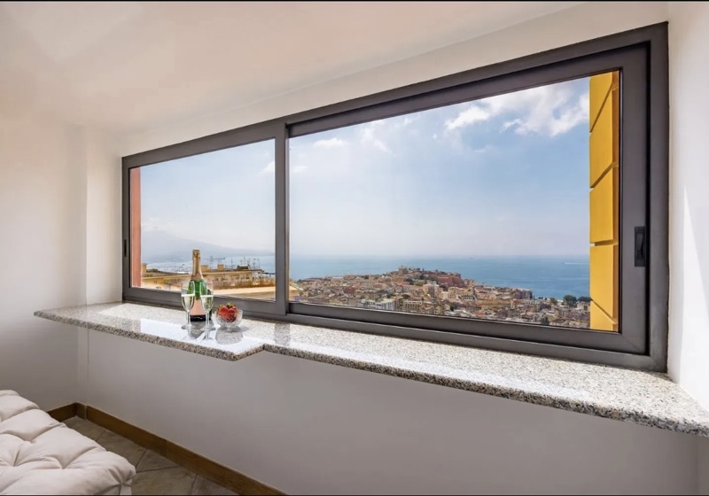 home swap in Naples, Italy