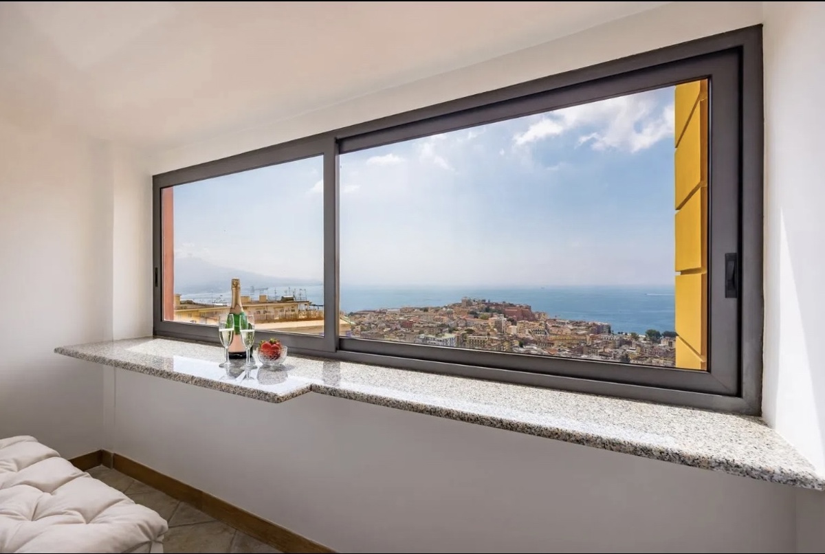 Fantastic appartment view on Napoli