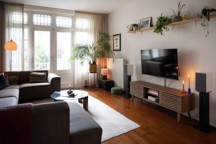 Cozy and vibrant Amsterdam Oud-Zuid home - 3