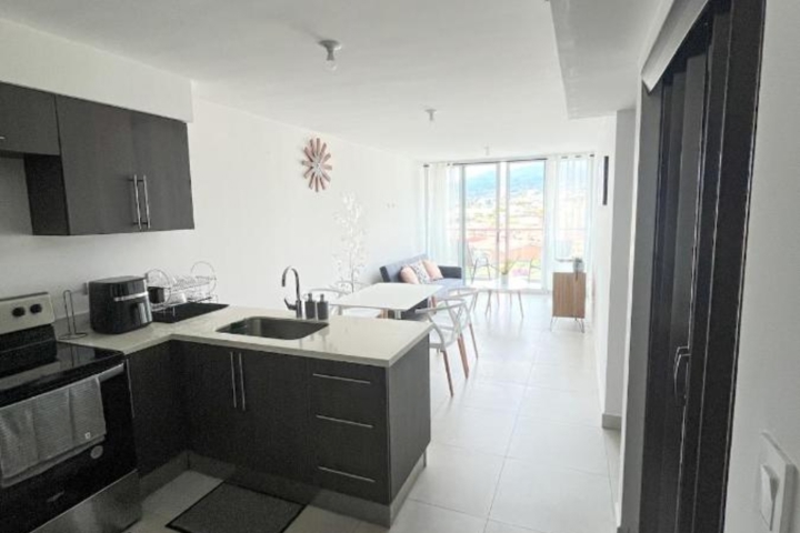Lovely apt. In the last floor of the building - 1