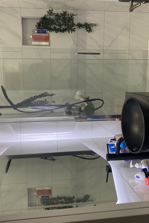 Modern & Cozy Apartment Near Port + Old Town - 7