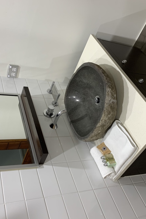 Kingscliff Beach Front Apartment with Rooftop Spa - 11