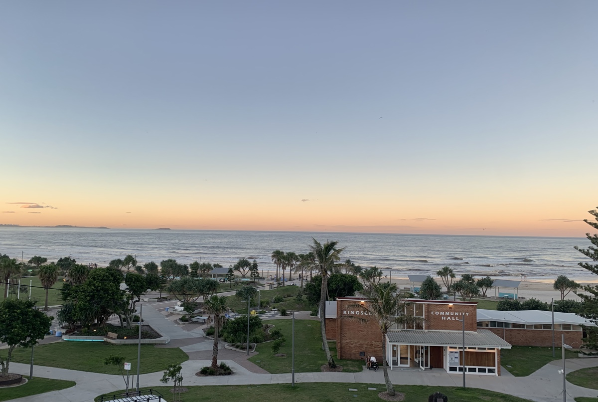 Kingscliff Beach Front Apartment with Rooftop Spa