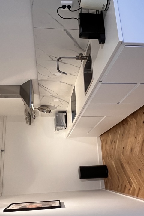 Modern & Quiet Island Apartment near City Centre - 3