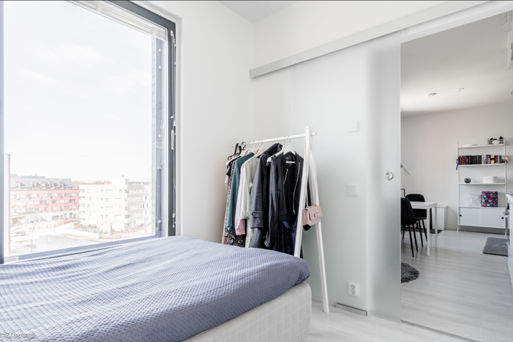 Bright Apartment Just 22 Minutes from City Center - 5