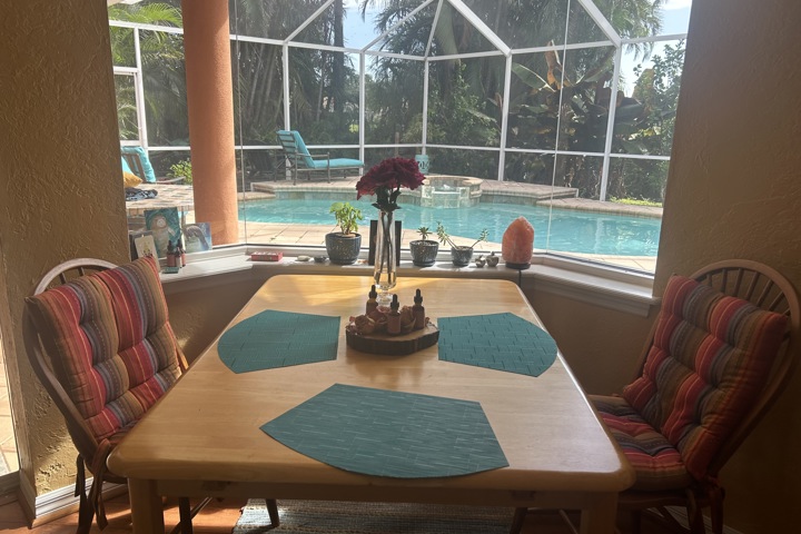 Lush sanctuary with pool & pond near epic beaches - 7