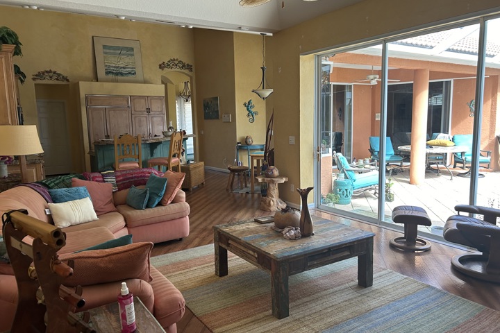 Lush sanctuary with pool & pond near epic beaches - 9