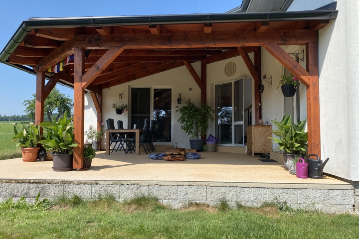 Happy Zen spot at the end of town - 2