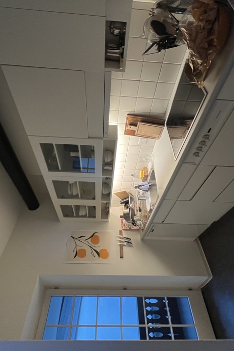 Bright old town flat with private terrace - 2