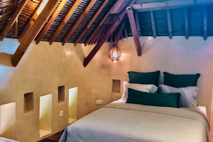 Villa Astra, a rare jungle cob home in an internat - 14