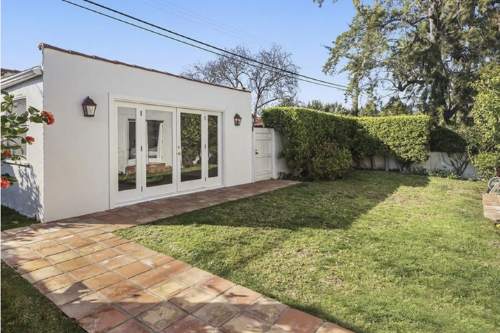 Spanish Charmer in hippest LA neighborhood - 15